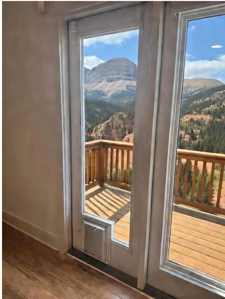 MaxSeal PRO In Glass Dog Door - Portal PROS - In Glass